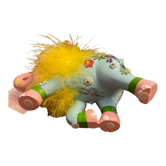 Curtsy to Confidence from the Margaret Le Van Pink Elephant Collection - Picture 10 of 11